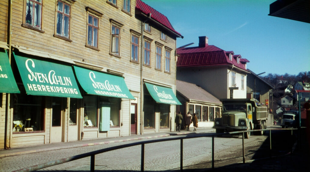 Sven Ahlins herrekipering, Kvarnbyn.